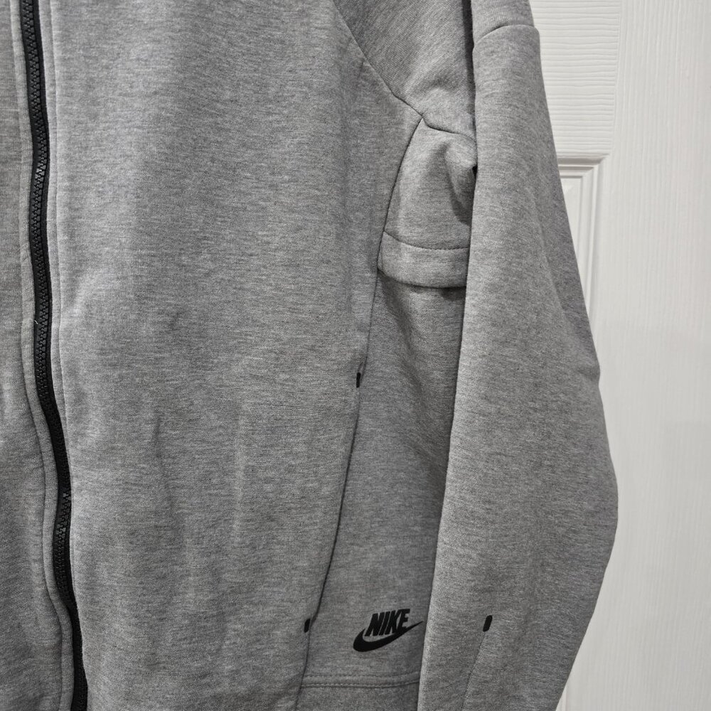 Women's Nike Sportswear Tech Fleece Full-Zip Hoodie, Size L OFFERS WELCOME!!! - Picture 6 of 10
